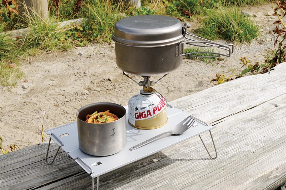 Snow Peak Titanium Trek Combo - Ultralight Titanium Cookware Set - Durable  Camp Essentials for Outdoor Cooking - Cookset with Pots, Fry Pans & Mesh